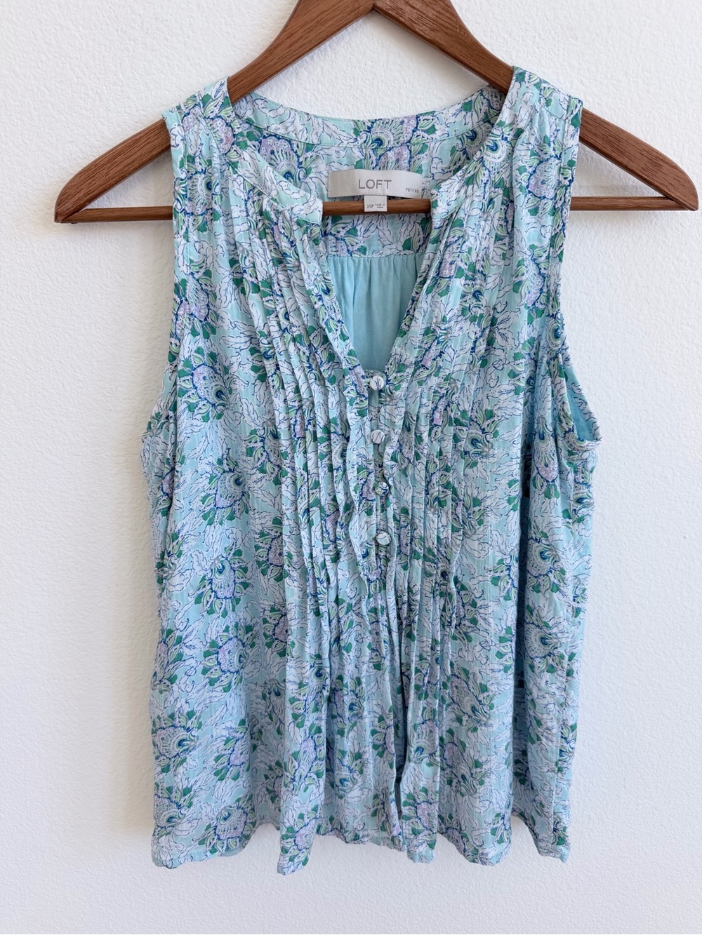 LOFT Light Blue Floral Pintuck Sleeveless Top